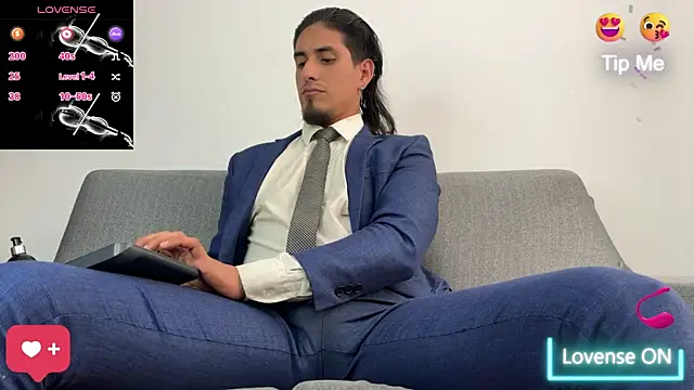 Tom blunt96 online show from September 30, 7:20 pm