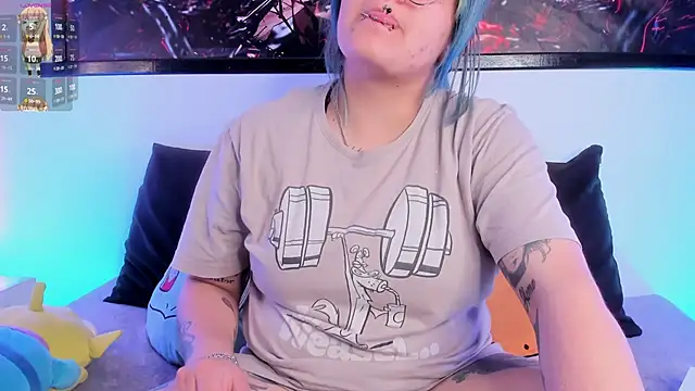 lucky-leah online show from April 10, 3:46 am