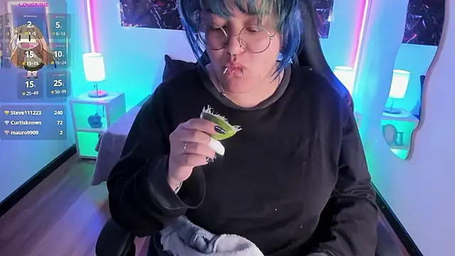 Snapshot of lucky-leah chatting on February 3, 8:52 am lucky-leah online show from February 3, 8:52 am