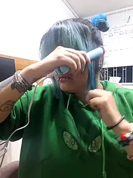 Snapshot of lucky-leah chatting on July 16, 3:47 am lucky-leah online show from July 16, 3:47 am