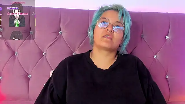 Snapshot of lucky-leah chatting on March 18, 6:39 am lucky-leah online show from March 18, 6:39 am