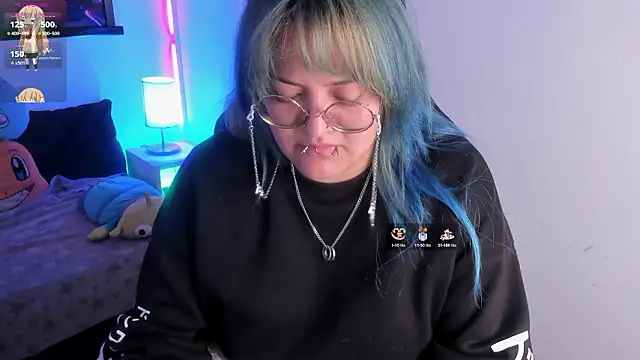 lucky-leah online show from March 29, 3:52 am