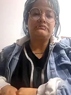 lucky-leah online show from May 16, 3:16 am