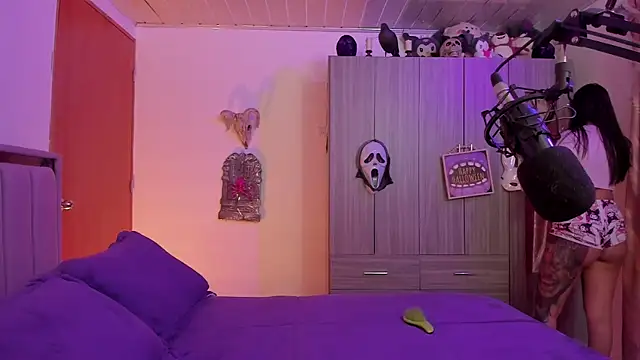 Kayla foxxy online show from October 24, 5:39 am