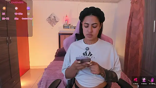 Kayla foxxy online show from June 20, 8:14 pm