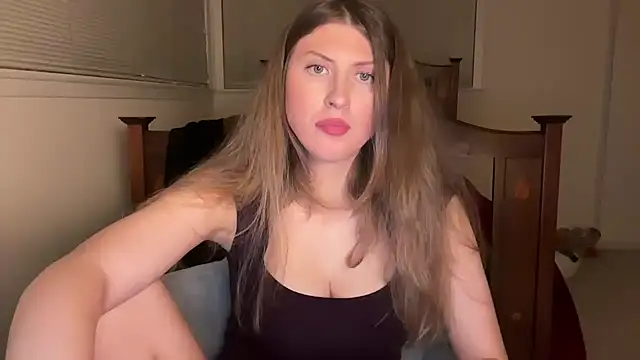 YUMIandbigWOLF online show from May 7, 4:28 am