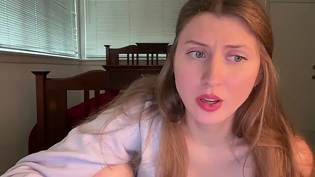 YUMIandbigWOLF online show from April 12, 10:02 pm