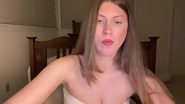 YUMIandbigWOLF online show from March 25, 2:23 am