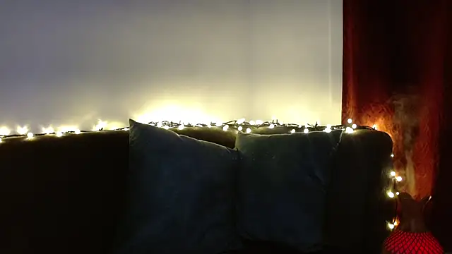 pearllatin online show from October 23, 1:04 am