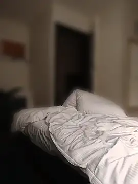 niesmialy39oon online show from March 13, 8:25 pm