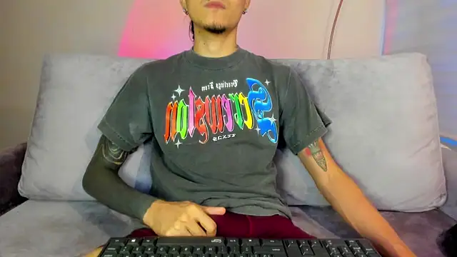 chromeheart  online show from June 3, 11:20 pm