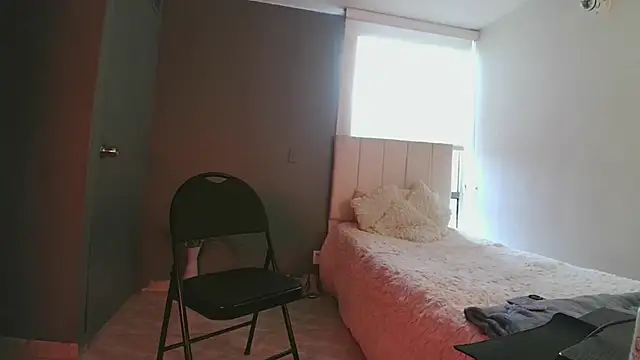 Snapshot of arteverena chatting on March 1, 9:04 pm arteverena online show from March 1, 9:04 pm