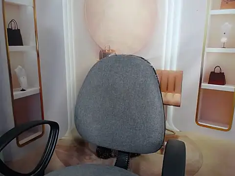 Love bug15 online show from September 15, 2:01 am