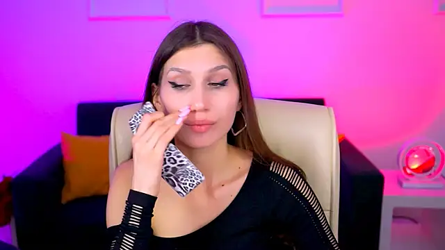 MollyPerry online show from March 15, 4:21 pm