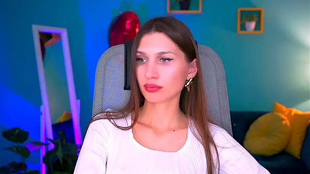 MollyPerry online show from February 14, 10:36 pm