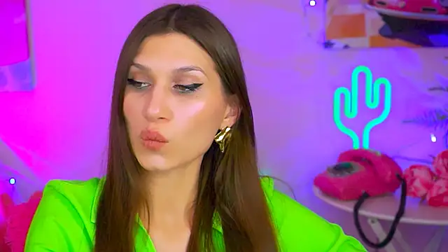 MollyPerry online show from March 11, 7:14 pm