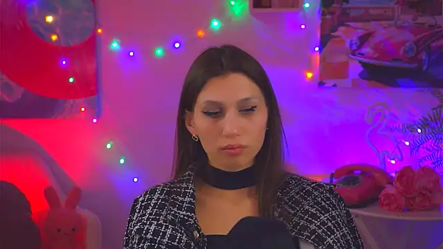 MollyPerry online show from March 21, 7:13 pm