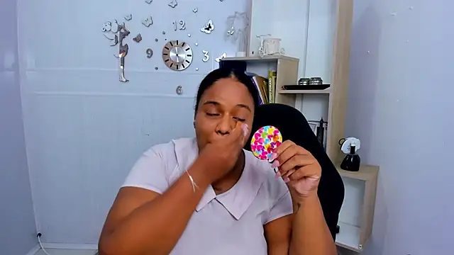 Snapshot of bbw_charlote chatting on June 22, 12:35 pm bbw charlote online show from June 22, 12:35 pm