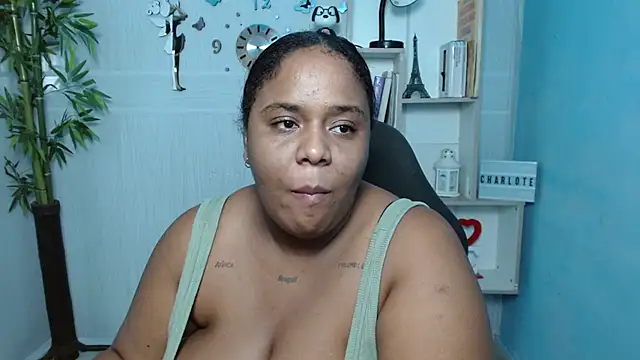 Snapshot of bbw_charlote chatting on February 25, 12:16 pm bbw charlote online show from February 25, 12:16 pm