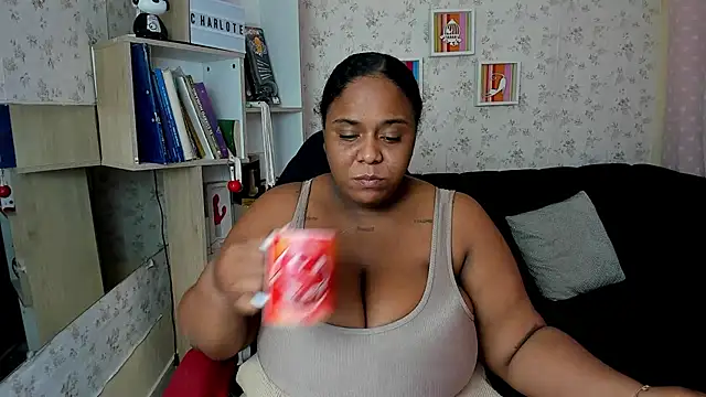 Snapshot of bbw_charlote chatting on September 29, 12:22 pm bbw charlote online show from September 29, 12:22 pm