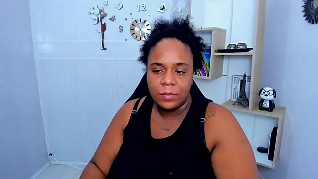 Snapshot of bbw_charlote chatting on April 28, 11:58 am bbw charlote online show from April 28, 11:58 am