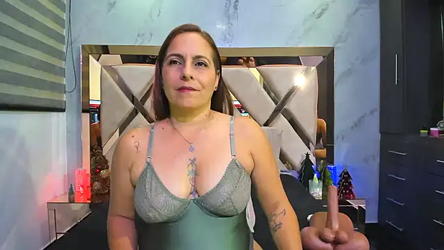 Susy wisee online show from December 2, 3:41 am