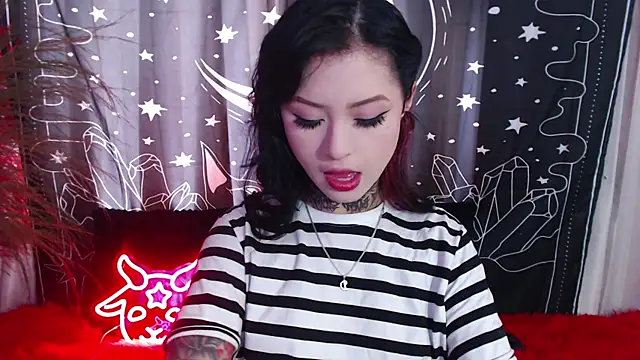 Isabella  dark online show from February 14, 7:33 pm