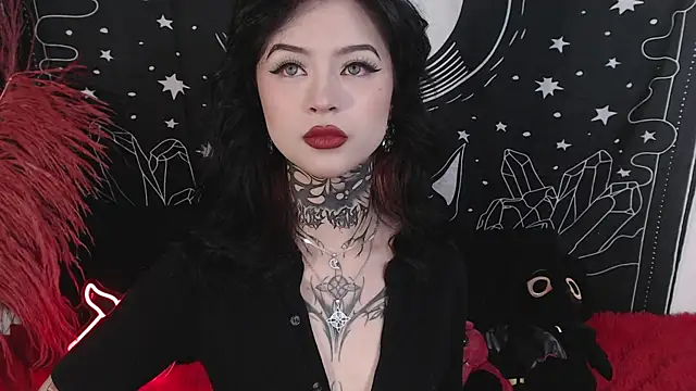 Isabella  dark online show from March 20, 11:45 pm