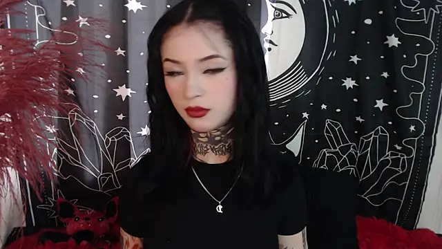 Isabella  dark online show from February 5, 8:35 pm