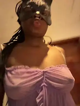 Snapshot of Nottynadiaa chatting on May 24, 2:33 am Nottynadiaa online show from May 24, 2:33 am