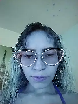 Snapshot of JuliaMack chatting on September 10, 7:35 pm JuliaMack online show from September 10, 7:35 pm