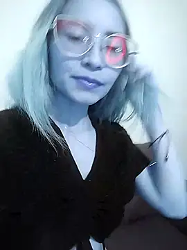 Snapshot of JuliaMack chatting on September 26, 6:42 am JuliaMack online show from September 26, 6:42 am