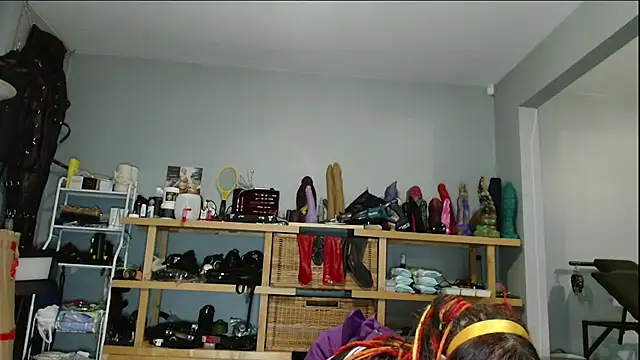 Jasmine dlight online show from February 8, 3:15 am