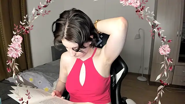Snapshot of Bridget_fitness chatting on March 11, 8:09 pm Bridget fitness online show from March 11, 8:09 pm