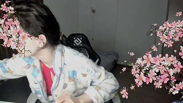 Snapshot of Bridget_fitness chatting on March 6, 5:22 pm Bridget fitness online show from March 6, 5:22 pm