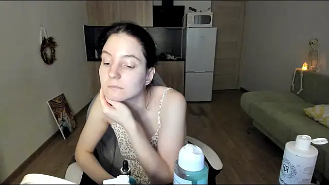 Snapshot of Bridget_fitness chatting on September 27, 2:45 pm Bridget fitness online show from September 27, 2:45 pm