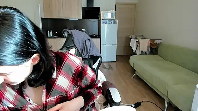 Snapshot of Bridget_fitness chatting on October 18, 11:12 am Bridget fitness online show from October 18, 11:12 am