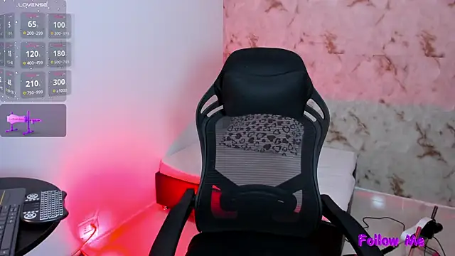 Snapshot of Abbieowenx chatting on November 10, 3:06 pm Abbieowenx online show from November 10, 3:06 pm