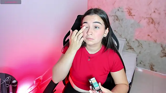 Snapshot of Abbieowenx chatting on November 19, 3:34 pm Abbieowenx online show from November 19, 3:34 pm