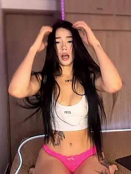 Ambar R0SSE online show from January 11, 7:15 am