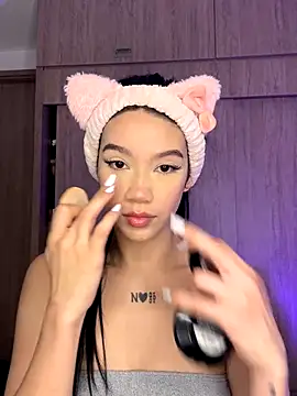 Snapshot of Ambar_R0SSE chatting on October 11, 2:23 am Ambar R0SSE online show from October 11, 2:23 am