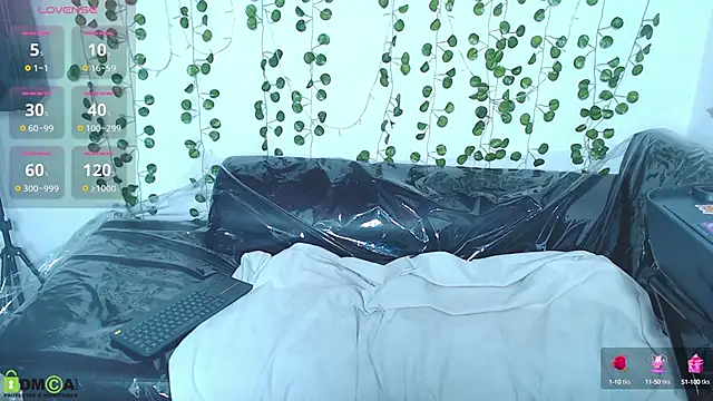 yinetford online show from October 4, 9:55 am