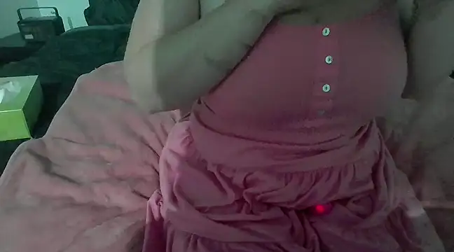 Snapshot of XxxAprilxxX chatting on January 11, 12:07 pm XxxAprilxxX online show from January 11, 12:07 pm