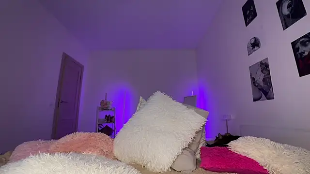 AnnyBastet online show from April 4, 2:45 pm