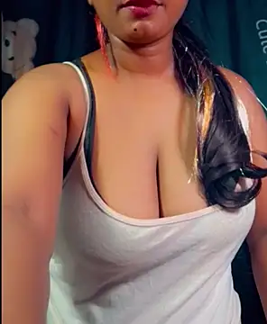 SLteena online show from December 3, 3:55 pm