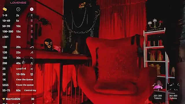 Snapshot of MistressAndre chatting on June 11, 12:32 am MistressAndre online show from June 11, 12:32 am