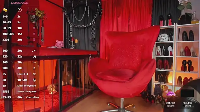 Snapshot of MistressAndre chatting on May 7, 8:45 pm MistressAndre online show from May 7, 8:45 pm