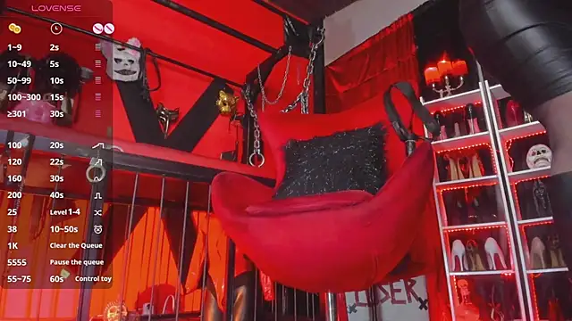 Snapshot of MistressAndre chatting on July 1, 8:31 pm MistressAndre online show from July 1, 8:31 pm
