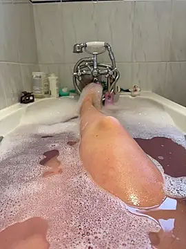 Snapshot of xxcurvyjessiexx chatting on March 25, 5:34 pm xxcurvyjessiexx online show from March 25, 5:34 pm