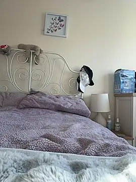 xxcurvyjessiexx online show from November 2, 1:27 pm